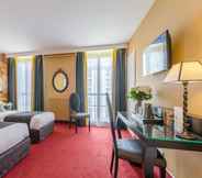 Kamar Tidur 4 Hotel Le Versailles
