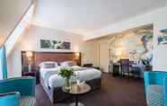 Kamar Tidur 5 Hotel Le Versailles