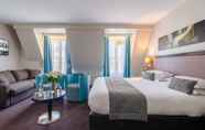 Kamar Tidur 2 Hotel Le Versailles