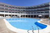 Swimming Pool Hotel Meia Lua