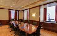 ห้องประชุม 6 Millennium Downtown New York