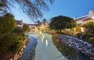 Hồ bơi 7 Hotel PortAventura - Theme Park Tickets Included