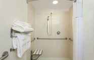 In-room Bathroom 6 Microtel Inn & Suites by Wyndham Lady Lake/The Villages