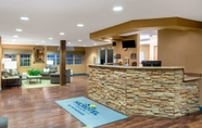 Lobby 2 Microtel Inn & Suites by Wyndham Raton