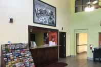 Lobby Super 8 by Wyndham Clearwater/St. Petersburg Airport