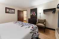 Kamar Tidur Red Roof Inn Auburn