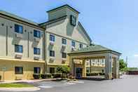 Exterior Quality Inn & Suites