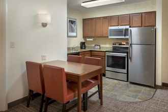 Bedroom 4 Cranbury/South Brunswick Residence Inn by Marriott