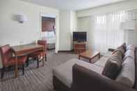 Ruang Umum Cranbury/South Brunswick Residence Inn by Marriott
