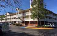 Exterior 2 InTown Suites Extended Stay Jacksonville FL – Baymeadows