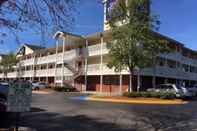 Exterior InTown Suites Extended Stay Jacksonville FL – Baymeadows