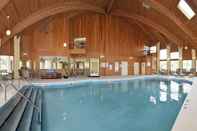 Swimming Pool Best Western Plus Wilmington/Carolina Beach