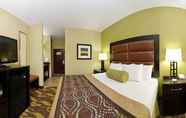 Bedroom 6 Best Western Plus Wilmington/Carolina Beach