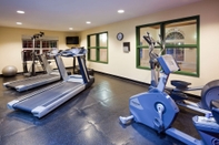 Fitness Center Country Inn & Suites by Radisson, Cottage Grove, MN