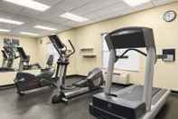 Fitness Center Country Inn & Suites by Radisson, Frackville (Pottsville), PA