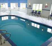 Swimming Pool 2 Ramada Limited Golden