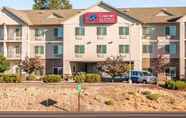 Exterior 2 Comfort Suites Redmond Airport