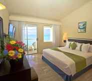 ห้องนอน 6 Aquamarina Beach Resort