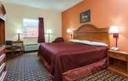 Kamar Tidur 2 Howard Johnson by Wyndham Airport