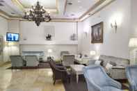 Lobby Hotel Maestranza