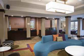 Lobi 4 Fairfield Inn & Suites Charleston North/University Area