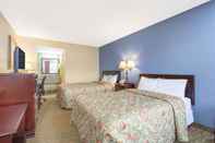 Bedroom Days Inn by Wyndham Lexington