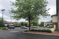 Common Space Comfort Inn & Suites West Chester - North Cincinnati