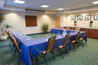 Functional Hall Comfort Inn & Suites West Chester - North Cincinnati