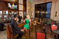 Bar, Cafe and Lounge Ramada Plaza Resort & Suites by Wyndham Orlando Intl Drive