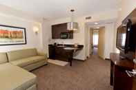 Common Space Ramada Plaza Resort & Suites by Wyndham Orlando Intl Drive