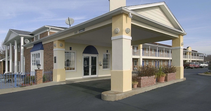 Exterior Days Inn by Wyndham Liberty/NE Kansas City