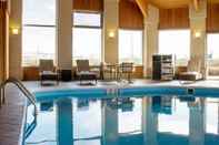 Swimming Pool Best Western Toledo South Maumee