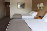 Bedroom Magnuson Hotel Ironwood