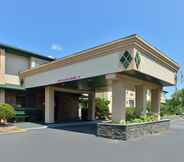 Bangunan 6 Americas Best Value Inn New Paltz