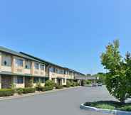 Bangunan 2 Americas Best Value Inn New Paltz