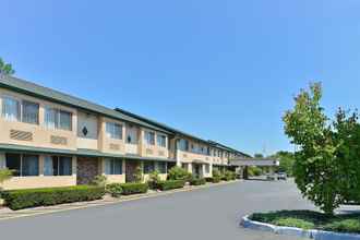 Bên ngoài 4 Americas Best Value Inn New Paltz