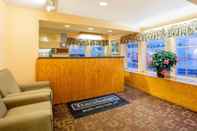 Lobi Travelodge by Wyndham South Burlington