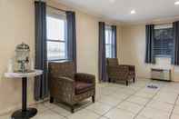 Common Space Quality Inn & Suites