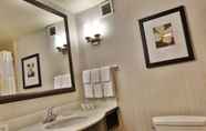 In-room Bathroom 7 Hilton Garden Inn State College
