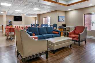 Lobby 4 Comfort Inn & Suites Statesboro - University Area