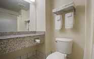 In-room Bathroom 2 Best Western Carowinds