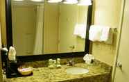 In-room Bathroom 6 Country Inn & Suites by Radisson, Buford at Mall of Georgia, GA