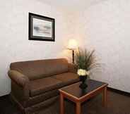 Common Space 5 Quality Inn & Suites