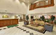 Lobi 7 Comfort Inn & Suites Voorhees/Mt. Laurel
