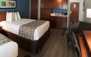 Phòng ngủ 3 SureStay Plus by Best Western Louisville Airport Expo