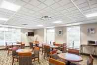 Bar, Cafe and Lounge Comfort Inn & Suites Walterboro I-95