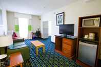 Common Space Fairfield Inn by Marriott Toronto Oakville