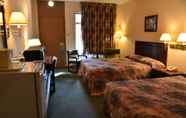 Phòng ngủ 2 Travelodge by Wyndham Saint-Liboire