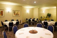 Functional Hall Holiday Inn Express & Suites Regina-South, an IHG Hotel