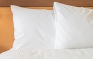 Bedroom 4 Holiday Inn Express & Suites Regina-South, an IHG Hotel